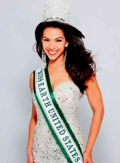 2009 Miss Earth United States Amy Diaz